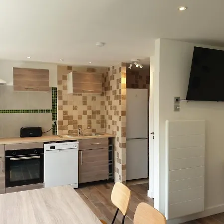 Tatil Evi Bayeusaine Center & Garden Bayeux