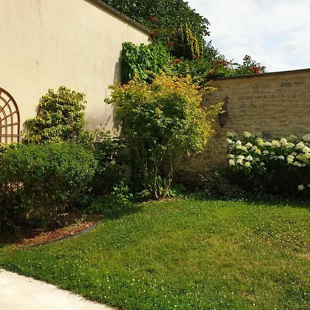 Bayeusaine Center & Garden